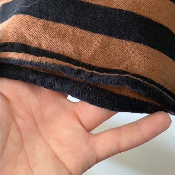 ❌ S O L D ❌ Striped Guess Unisex T-shirt - Picture 5 of 5